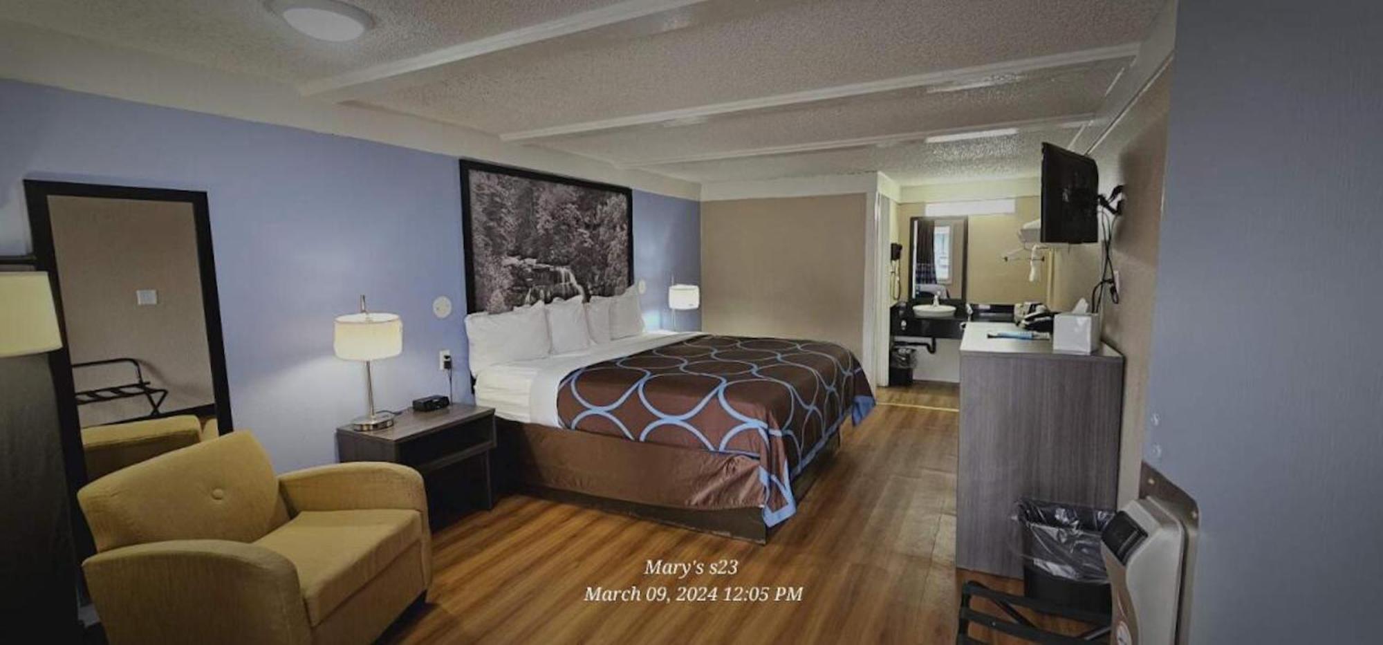 Super 8 By Wyndham Asheville/Biltmore Buitenkant foto